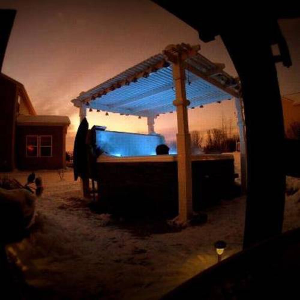 Hot-Tub-Pergola-min